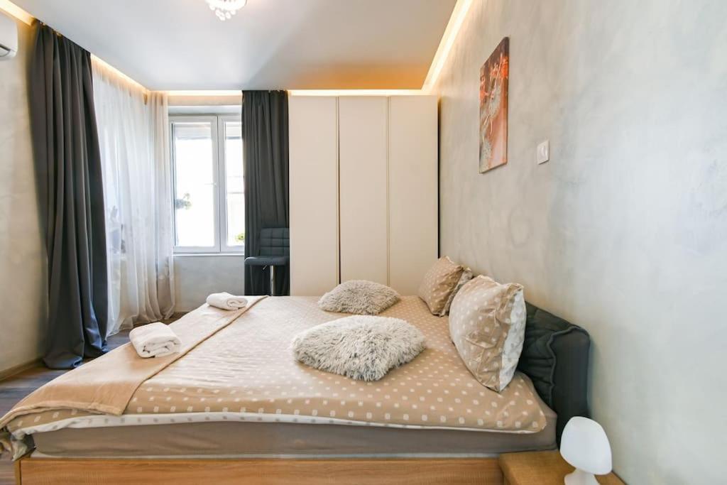 Velar 1Bdr Apartment Sofia Exterior foto