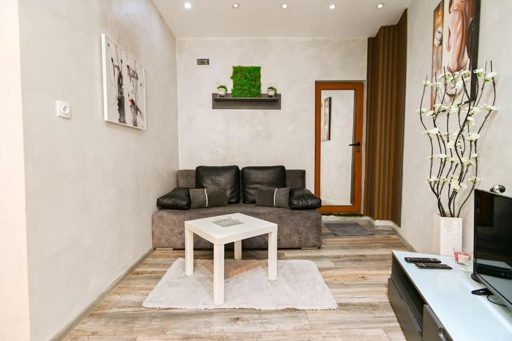 Velar 1Bdr Apartment Sofia Exterior foto
